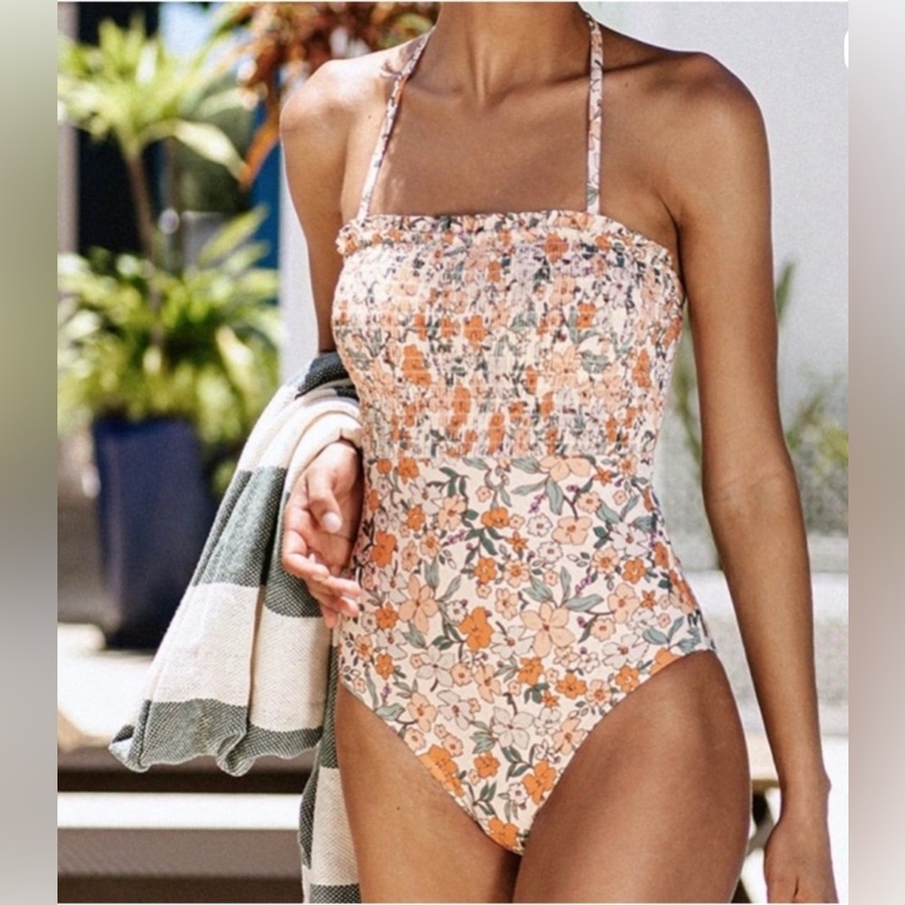 Cupshe ditzy floral one pice swimsuit